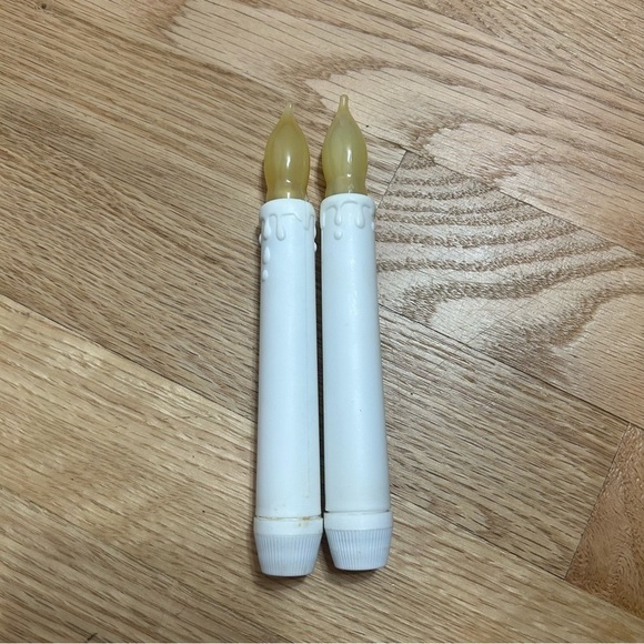 Vintage Battery Operated Candle Stick Bundle Handheld White Home Decor - Picture 2 of 7